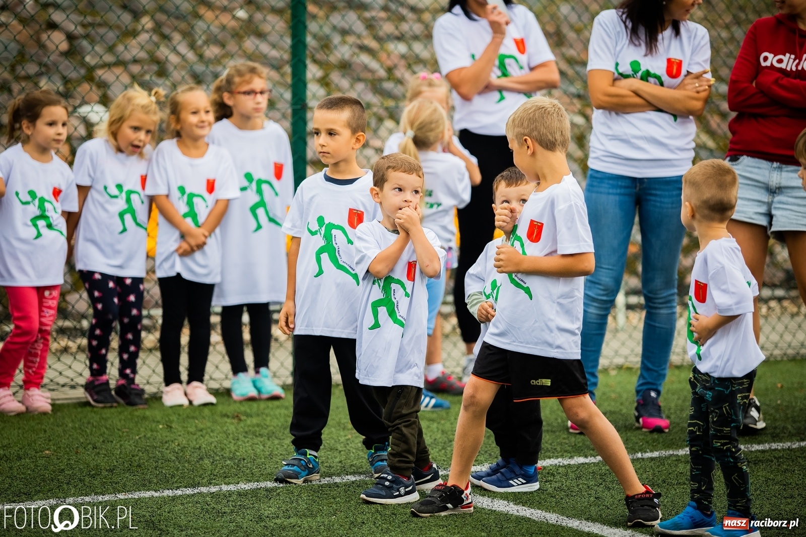 Zdjęcie w galerii na portalu naszraciborz.pl: Wolni od przemocy i uzależnień. Bieg profilaktyczny w Krzanowicach [FOTO i WIDEO] wiadomości z regionu