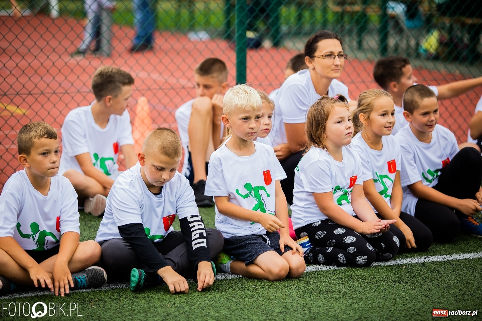 Zdjęcie w galerii na portalu naszraciborz.pl: Wolni od przemocy i uzależnień. Bieg profilaktyczny w Krzanowicach [FOTO i WIDEO] wiadomości z regionu