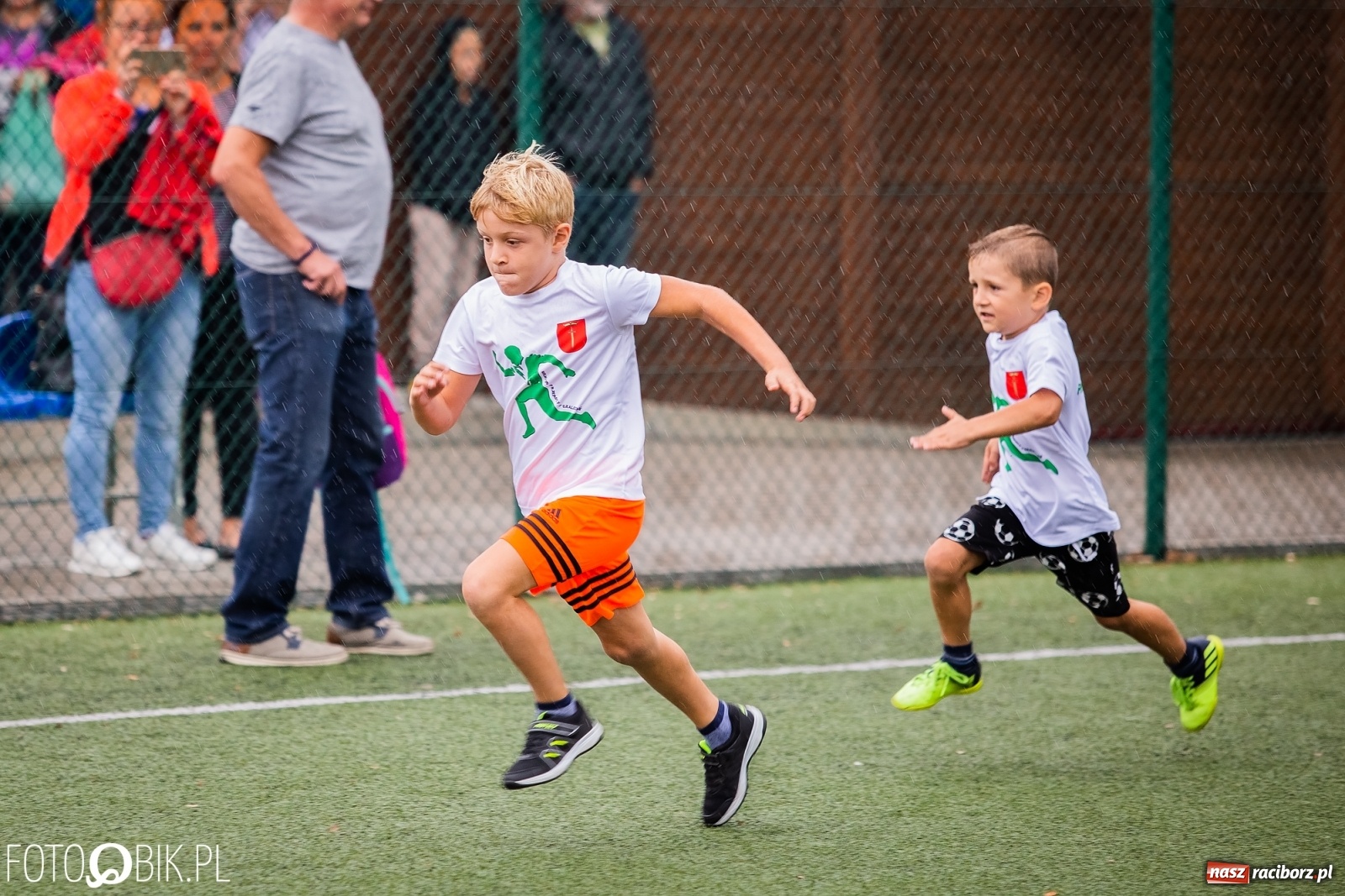 Zdjęcie w galerii na portalu naszraciborz.pl: Wolni od przemocy i uzależnień. Bieg profilaktyczny w Krzanowicach [FOTO i WIDEO] wiadomości z regionu