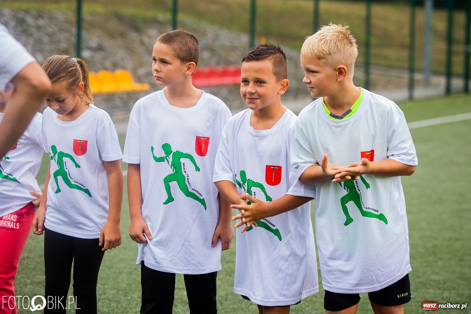 Zdjęcie w galerii na portalu naszraciborz.pl: Wolni od przemocy i uzależnień. Bieg profilaktyczny w Krzanowicach [FOTO i WIDEO] wiadomości z regionu
