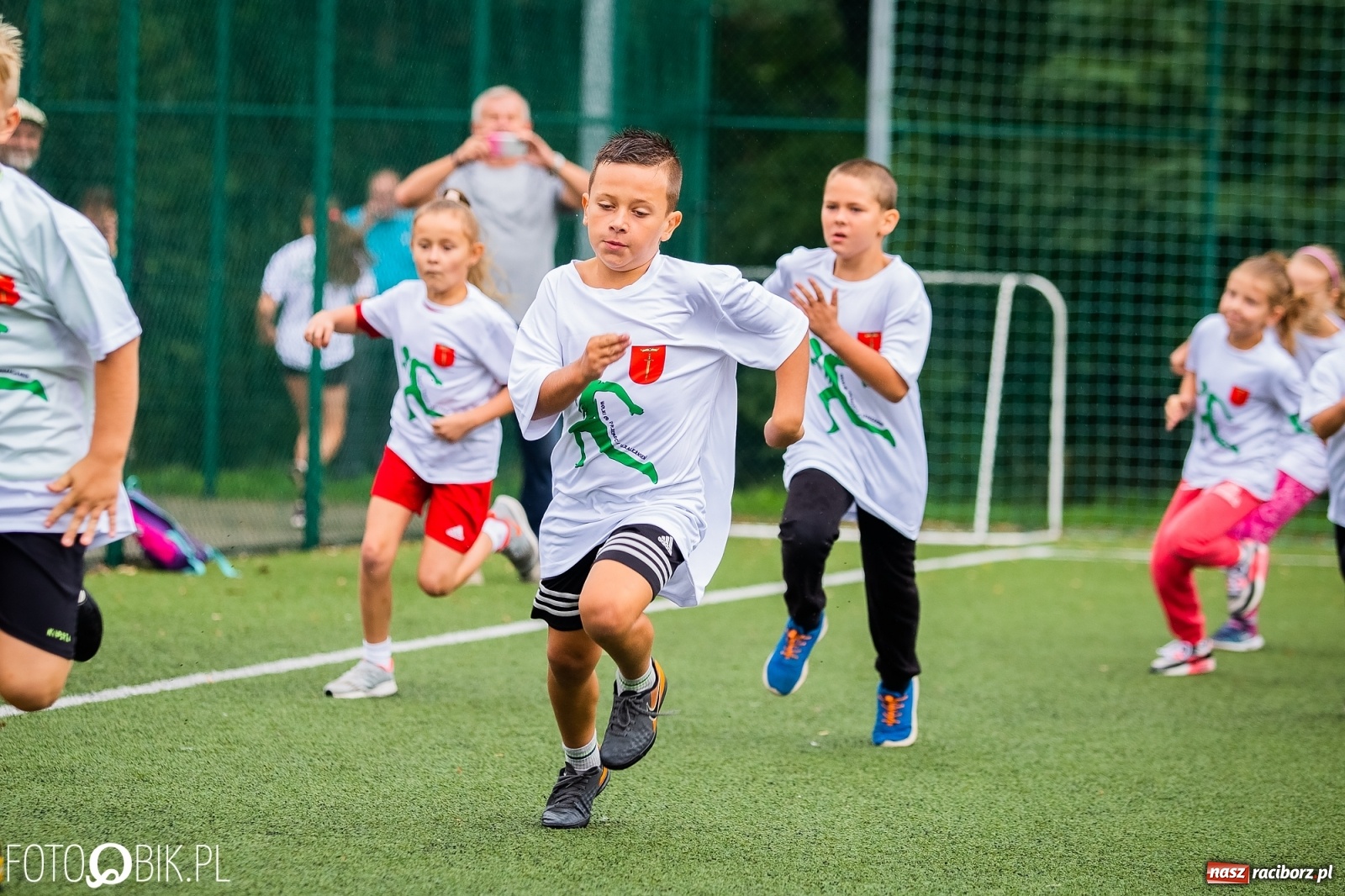 Zdjęcie w galerii na portalu naszraciborz.pl: Wolni od przemocy i uzależnień. Bieg profilaktyczny w Krzanowicach [FOTO i WIDEO] wiadomości z regionu