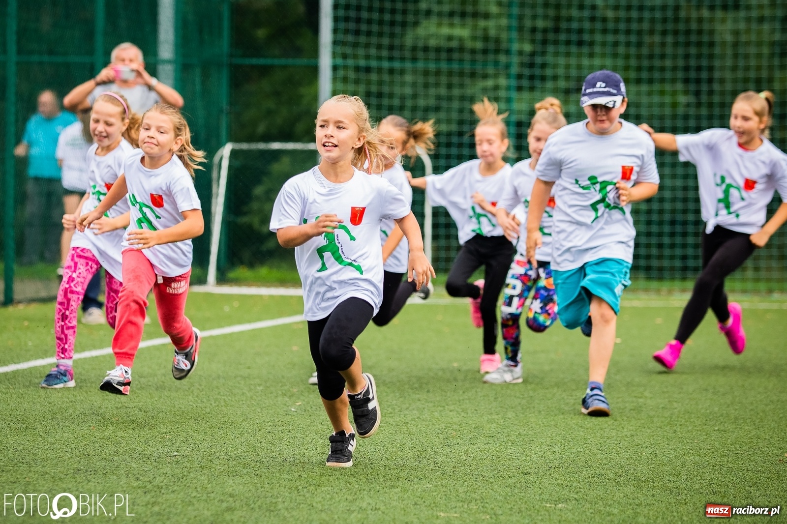 Zdjęcie w galerii na portalu naszraciborz.pl: Wolni od przemocy i uzależnień. Bieg profilaktyczny w Krzanowicach [FOTO i WIDEO] wiadomości z regionu