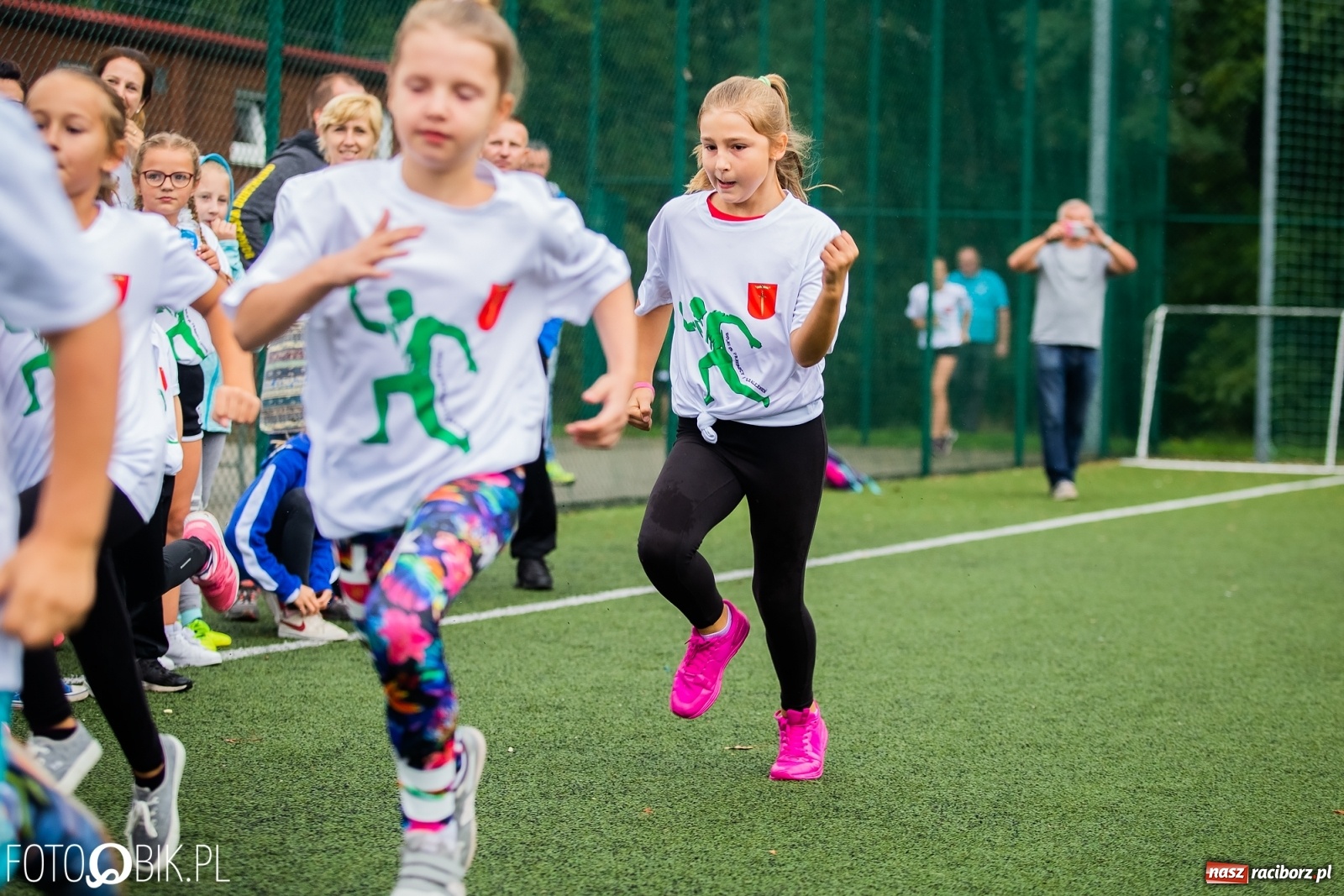 Zdjęcie w galerii na portalu naszraciborz.pl: Wolni od przemocy i uzależnień. Bieg profilaktyczny w Krzanowicach [FOTO i WIDEO] wiadomości z regionu