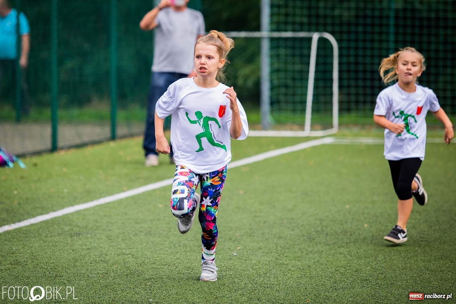 Zdjęcie w galerii na portalu naszraciborz.pl: Wolni od przemocy i uzależnień. Bieg profilaktyczny w Krzanowicach [FOTO i WIDEO] wiadomości z regionu