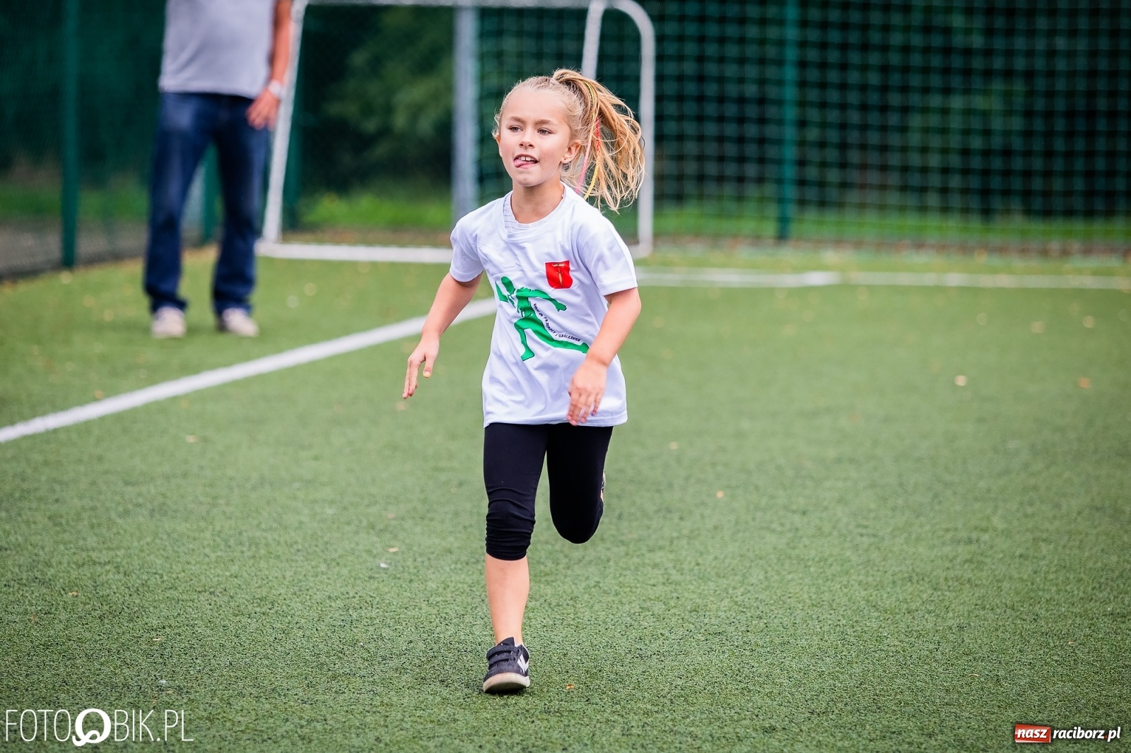 Zdjęcie w galerii na portalu naszraciborz.pl: Wolni od przemocy i uzależnień. Bieg profilaktyczny w Krzanowicach [FOTO i WIDEO] wiadomości z regionu