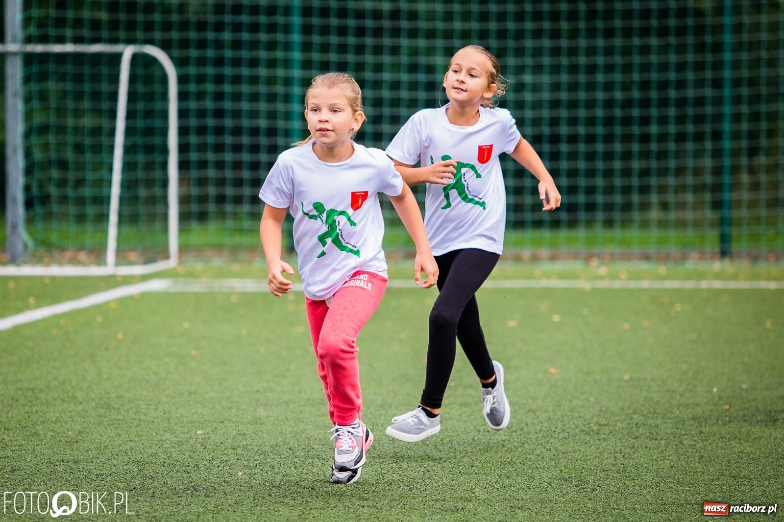 Zdjęcie w galerii na portalu naszraciborz.pl: Wolni od przemocy i uzależnień. Bieg profilaktyczny w Krzanowicach [FOTO i WIDEO] wiadomości z regionu