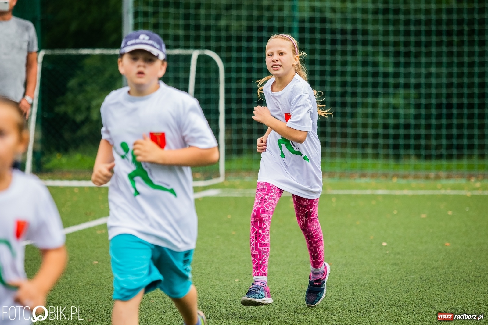 Zdjęcie w galerii na portalu naszraciborz.pl: Wolni od przemocy i uzależnień. Bieg profilaktyczny w Krzanowicach [FOTO i WIDEO] wiadomości z regionu