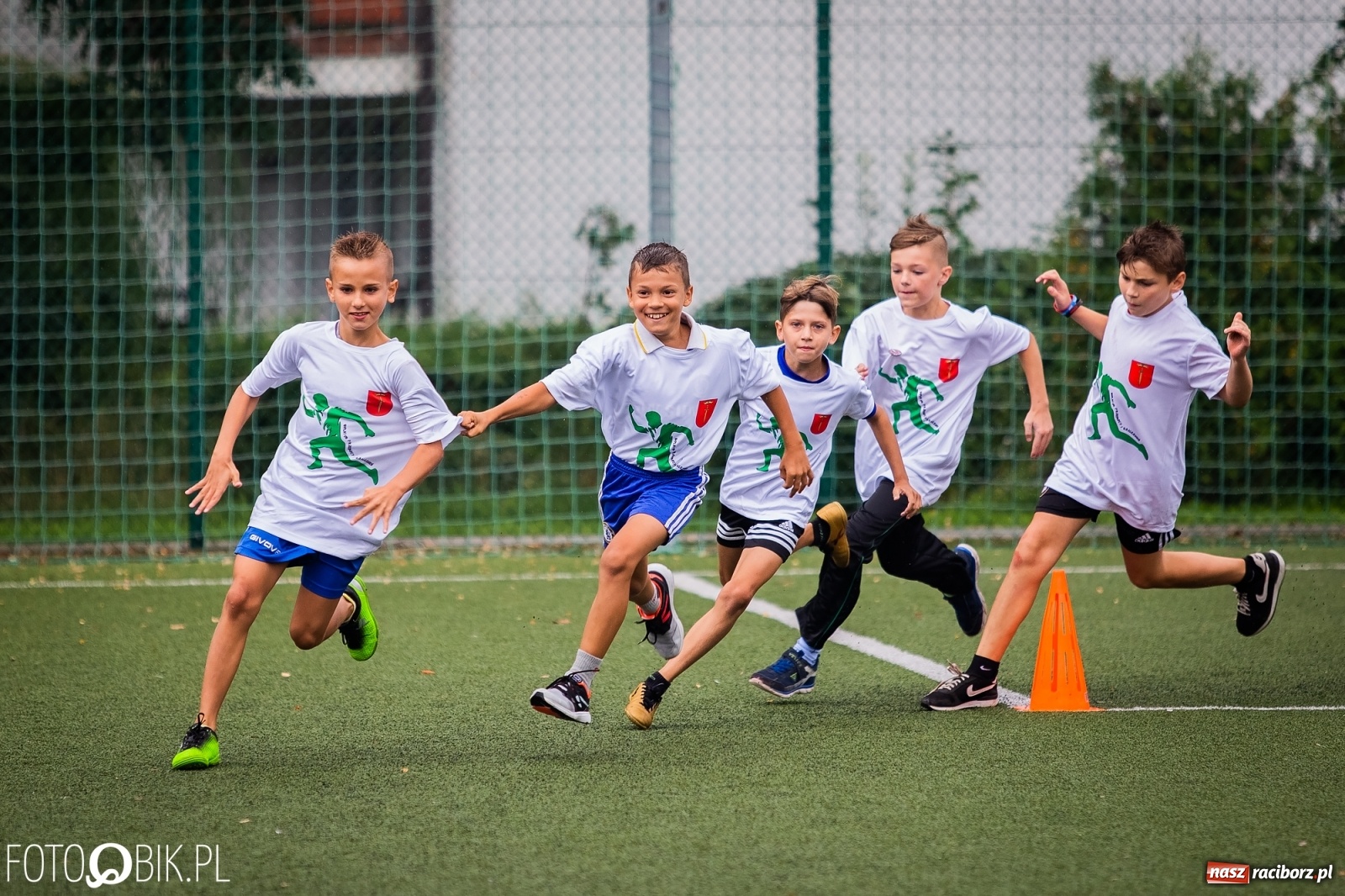 Zdjęcie w galerii na portalu naszraciborz.pl: Wolni od przemocy i uzależnień. Bieg profilaktyczny w Krzanowicach [FOTO i WIDEO] wiadomości z regionu