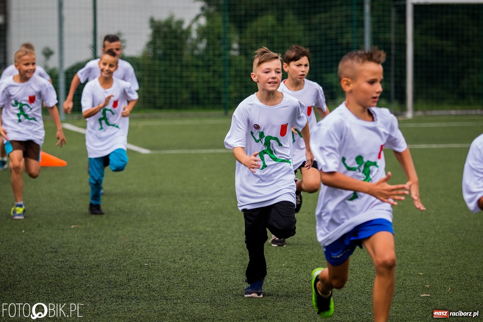 Zdjęcie w galerii na portalu naszraciborz.pl: Wolni od przemocy i uzależnień. Bieg profilaktyczny w Krzanowicach [FOTO i WIDEO] wiadomości z regionu
