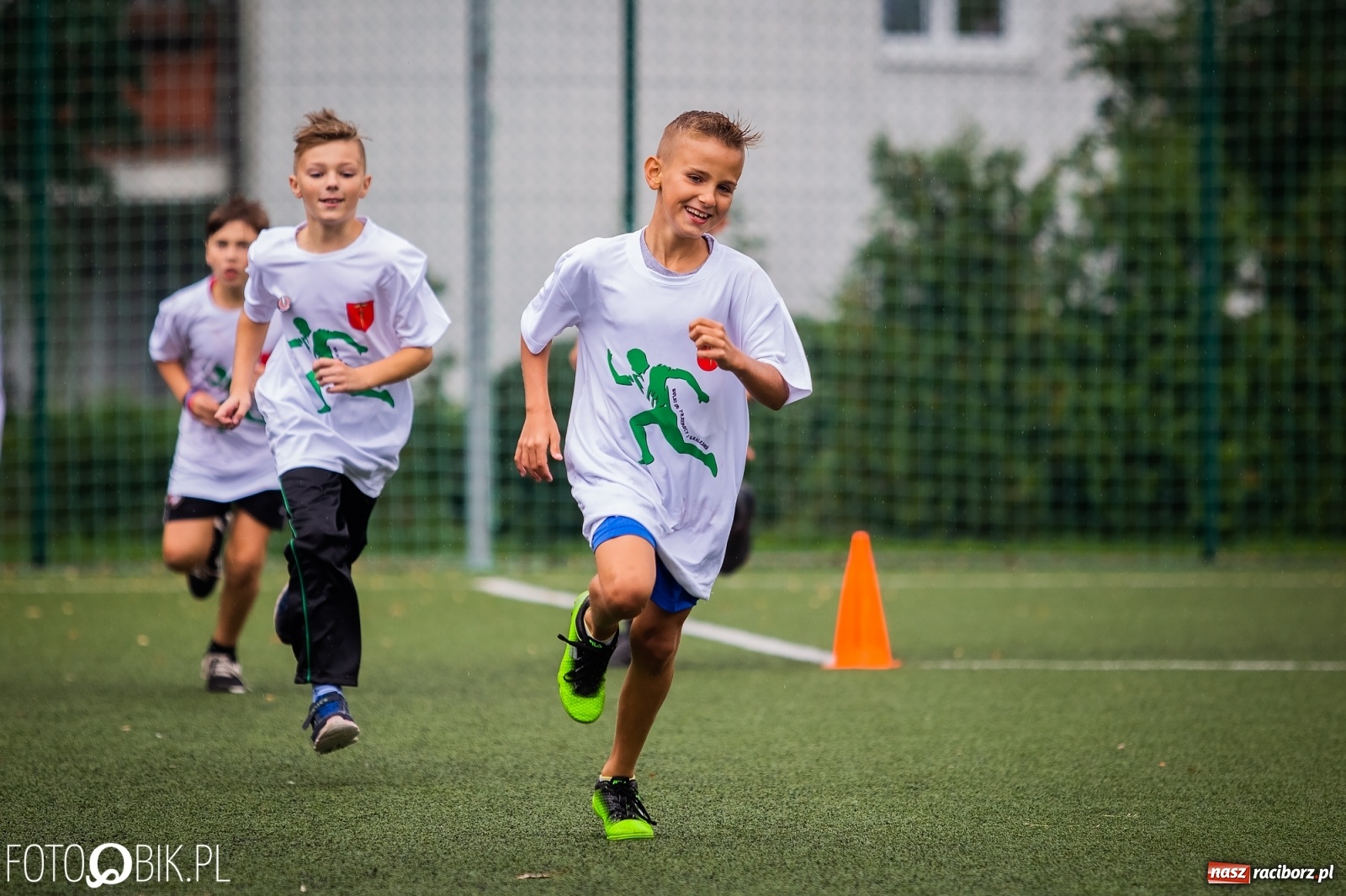 Zdjęcie w galerii na portalu naszraciborz.pl: Wolni od przemocy i uzależnień. Bieg profilaktyczny w Krzanowicach [FOTO i WIDEO] wiadomości z regionu