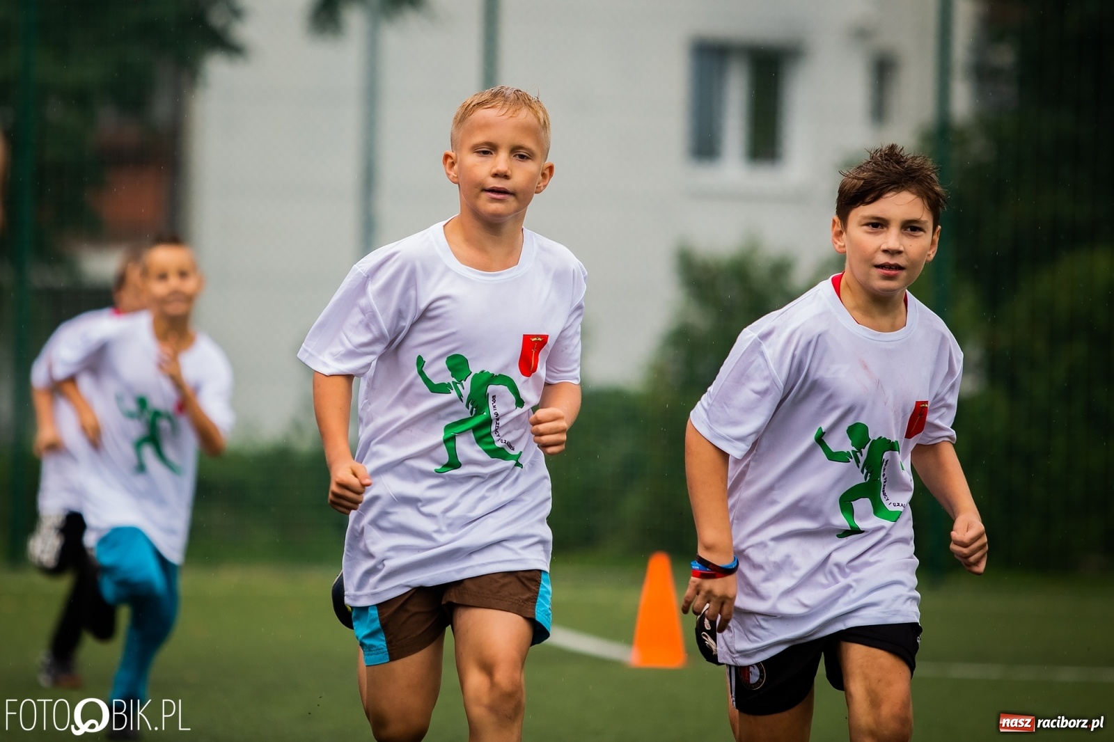 Zdjęcie w galerii na portalu naszraciborz.pl: Wolni od przemocy i uzależnień. Bieg profilaktyczny w Krzanowicach [FOTO i WIDEO] wiadomości z regionu