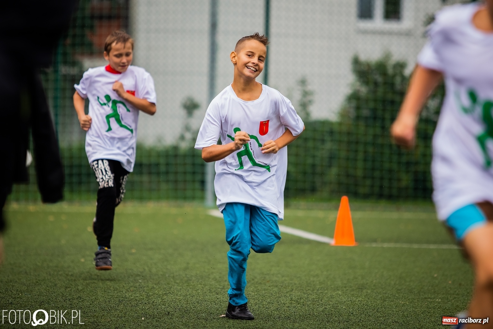 Zdjęcie w galerii na portalu naszraciborz.pl: Wolni od przemocy i uzależnień. Bieg profilaktyczny w Krzanowicach [FOTO i WIDEO] wiadomości z regionu