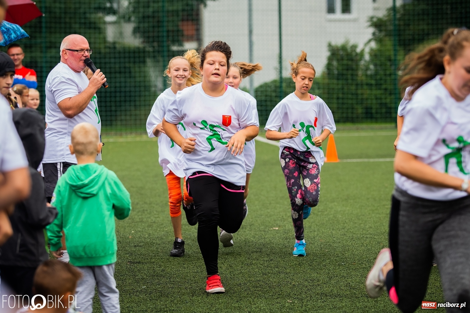 Zdjęcie w galerii na portalu naszraciborz.pl: Wolni od przemocy i uzależnień. Bieg profilaktyczny w Krzanowicach [FOTO i WIDEO] wiadomości z regionu