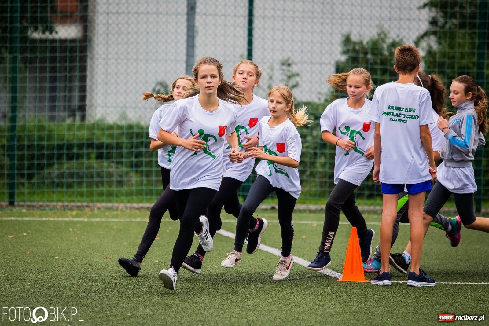 Zdjęcie w galerii na portalu naszraciborz.pl: Wolni od przemocy i uzależnień. Bieg profilaktyczny w Krzanowicach [FOTO i WIDEO] wiadomości z regionu