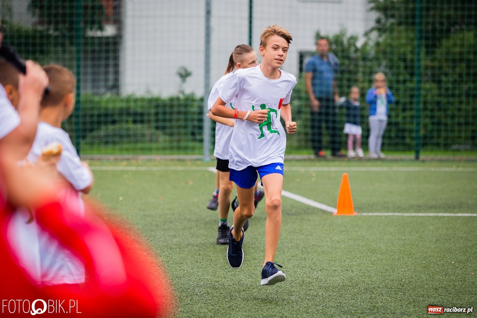 Zdjęcie w galerii na portalu naszraciborz.pl: Wolni od przemocy i uzależnień. Bieg profilaktyczny w Krzanowicach [FOTO i WIDEO] wiadomości z regionu