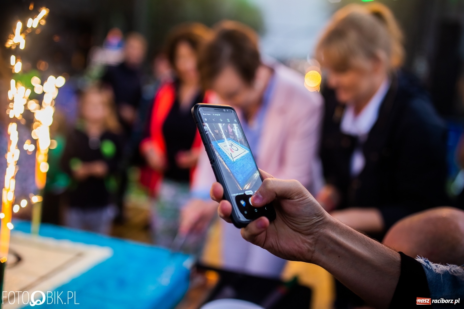 Zdjęcie w galerii na portalu naszraciborz.pl: Kombii gwiazdą festynu rodzinnego Rafako [FOTO i WIDEO] wiadomości z regionu