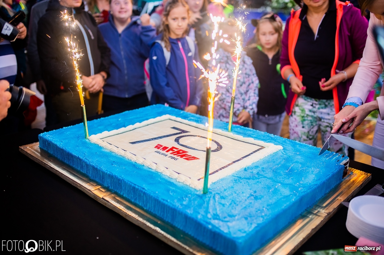 Zdjęcie w galerii na portalu naszraciborz.pl: Kombii gwiazdą festynu rodzinnego Rafako [FOTO i WIDEO] wiadomości z regionu