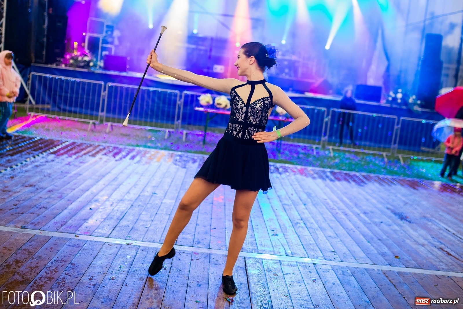 Zdjęcie w galerii na portalu naszraciborz.pl: Kombii gwiazdą festynu rodzinnego Rafako [FOTO i WIDEO] wiadomości z regionu