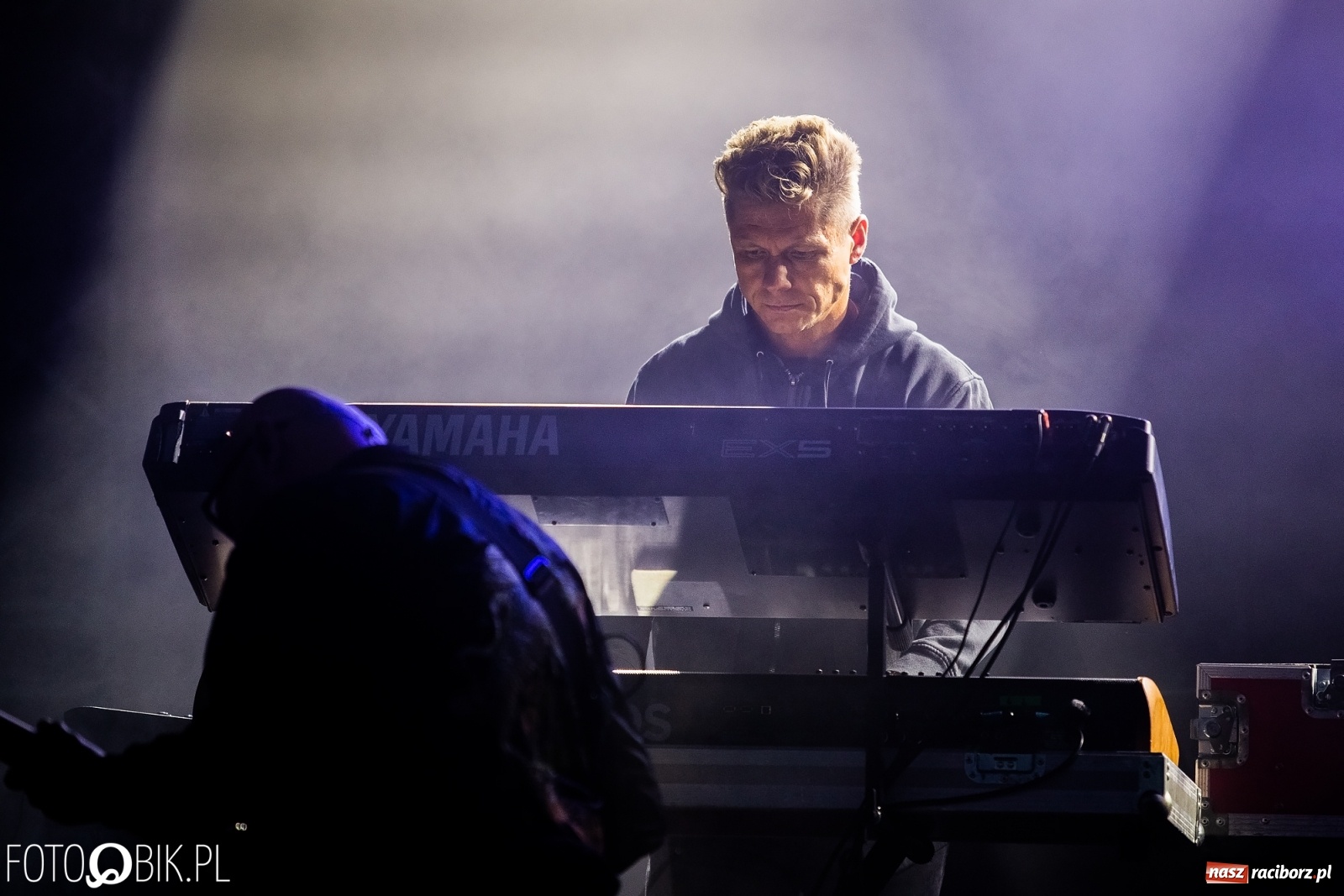 Zdjęcie w galerii na portalu naszraciborz.pl: Kombii gwiazdą festynu rodzinnego Rafako [FOTO i WIDEO] wiadomości z regionu