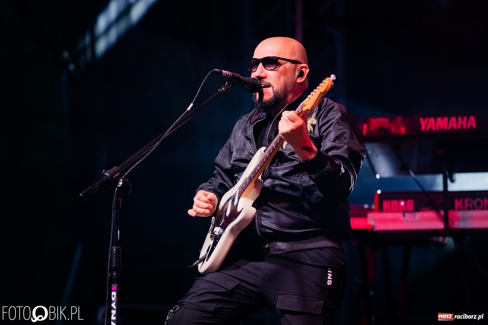 Zdjęcie w galerii na portalu naszraciborz.pl: Kombii gwiazdą festynu rodzinnego Rafako [FOTO i WIDEO] wiadomości z regionu