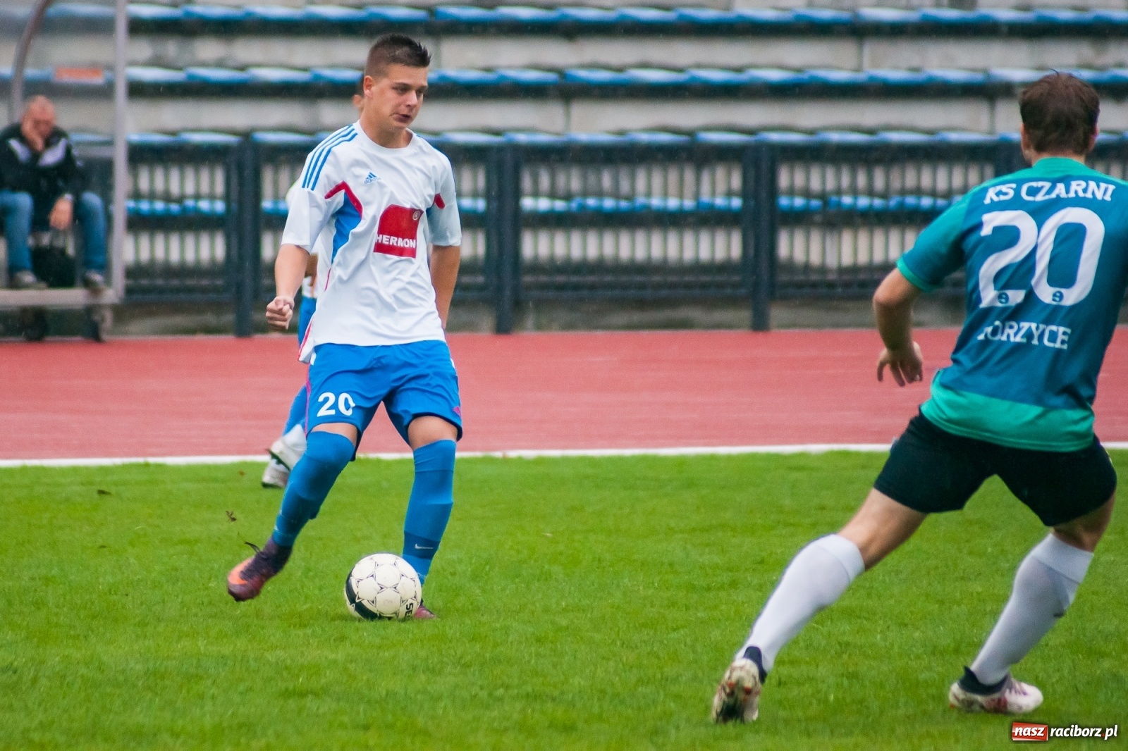 Zdjęcie w galerii na portalu naszraciborz.pl: Klasa okręgowa. Trzy punkty na pożegnanie trenera [FOTO i WIDEO] wiadomości z regionu