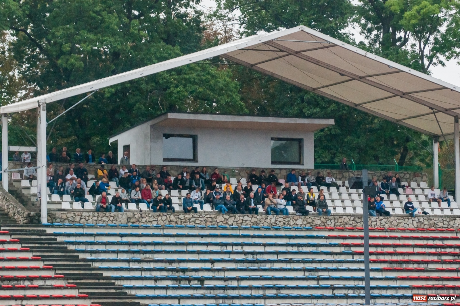 Zdjęcie w galerii na portalu naszraciborz.pl: Klasa okręgowa. Trzy punkty na pożegnanie trenera [FOTO i WIDEO] wiadomości z regionu