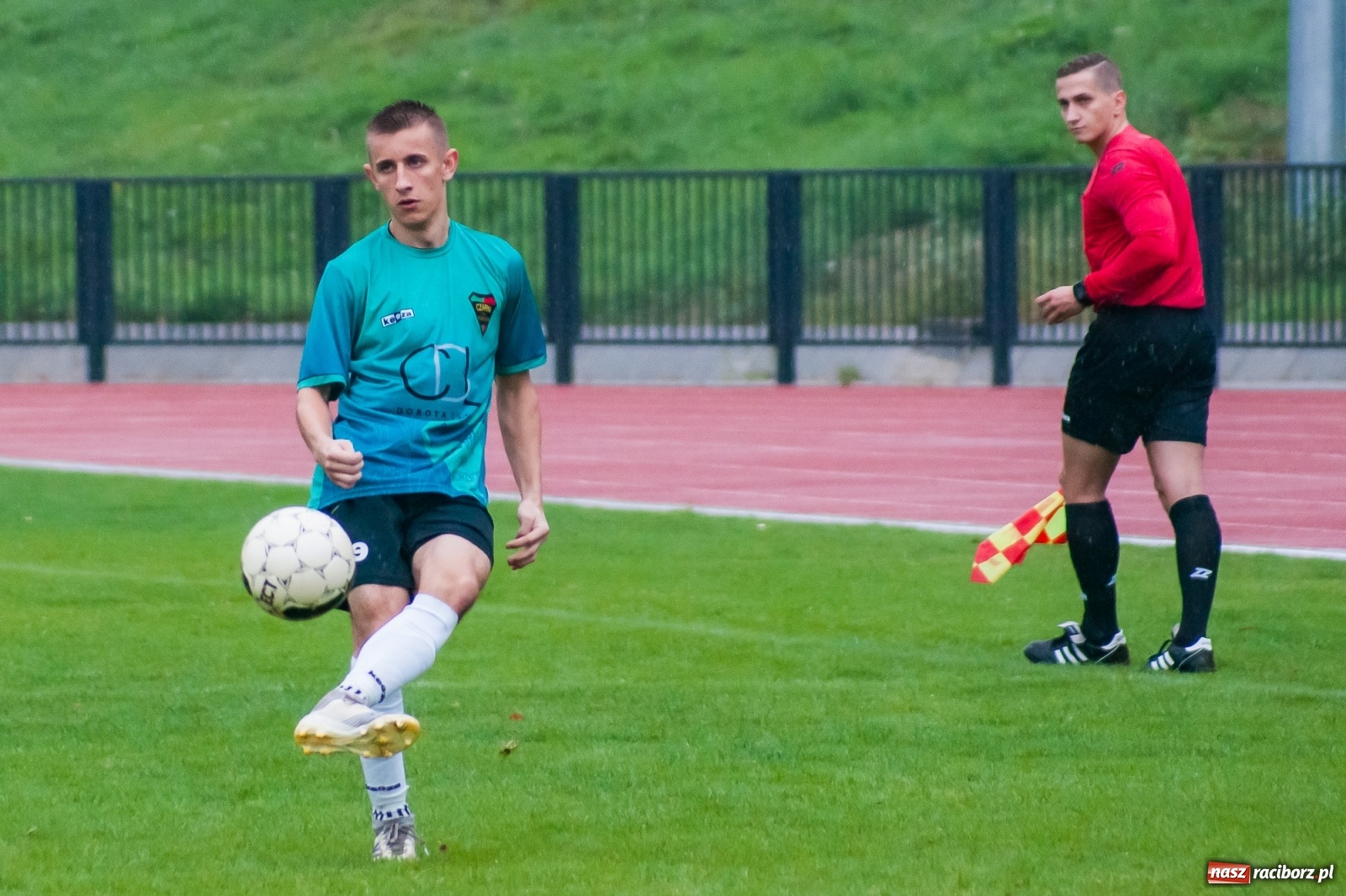Zdjęcie w galerii na portalu naszraciborz.pl: Klasa okręgowa. Trzy punkty na pożegnanie trenera [FOTO i WIDEO] wiadomości z regionu
