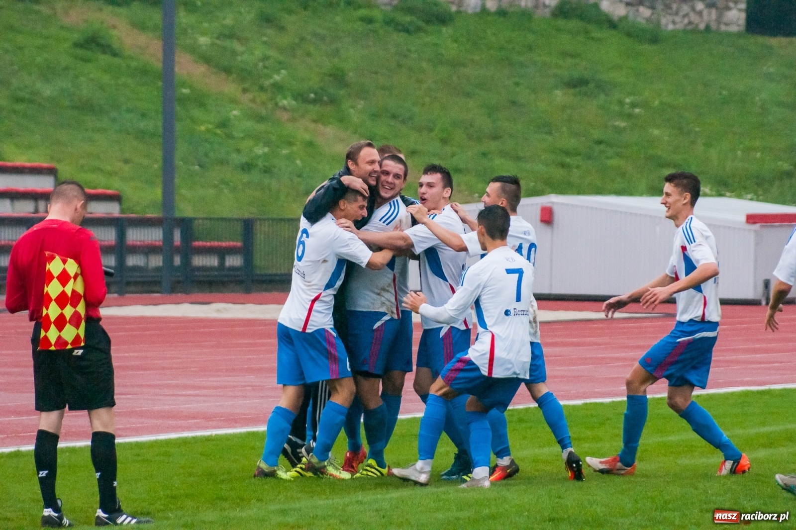 Zdjęcie w galerii na portalu naszraciborz.pl: Klasa okręgowa. Trzy punkty na pożegnanie trenera [FOTO i WIDEO] wiadomości z regionu