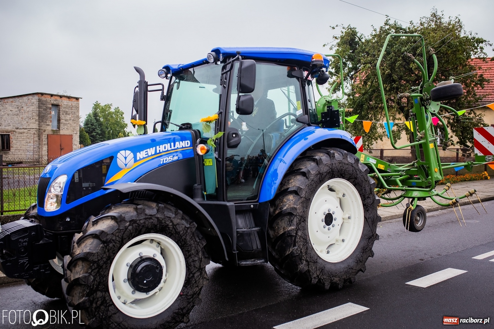 Zdjęcie w galerii na portalu naszraciborz.pl: Dożynki parafialne w Zawadzie Książęcej [FOTO i WIDEO]  wiadomości z regionu
