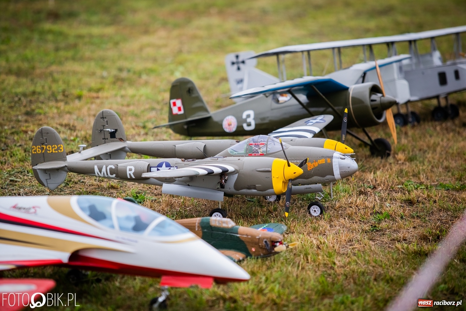 Zdjęcie w galerii na portalu naszraciborz.pl: Raciborskie air show ruszyło! [Relacja LIVE]  wiadomości z regionu