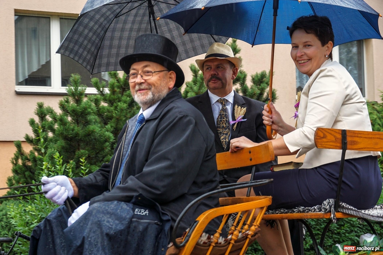 Zdjęcie w galerii na portalu naszraciborz.pl: Deszczowe dożynki w Gamowie [FOTO i WIDEO]  wiadomości z regionu