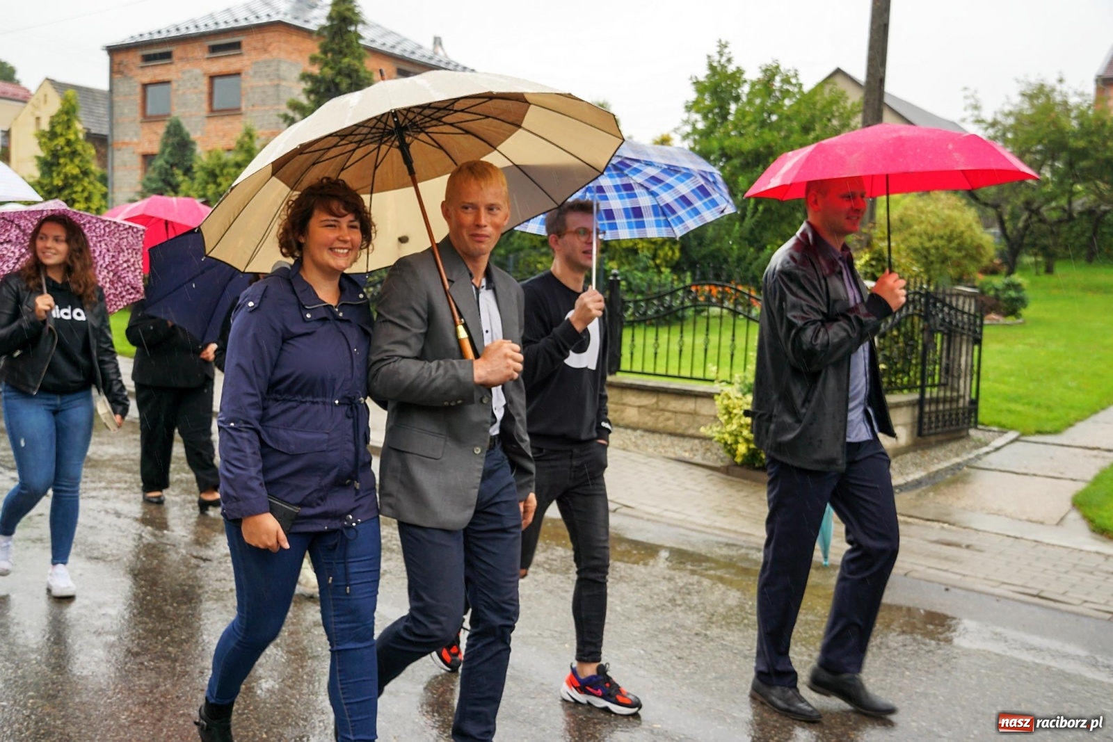 Zdjęcie w galerii na portalu naszraciborz.pl: Deszczowe dożynki w Gamowie [FOTO i WIDEO]  wiadomości z regionu