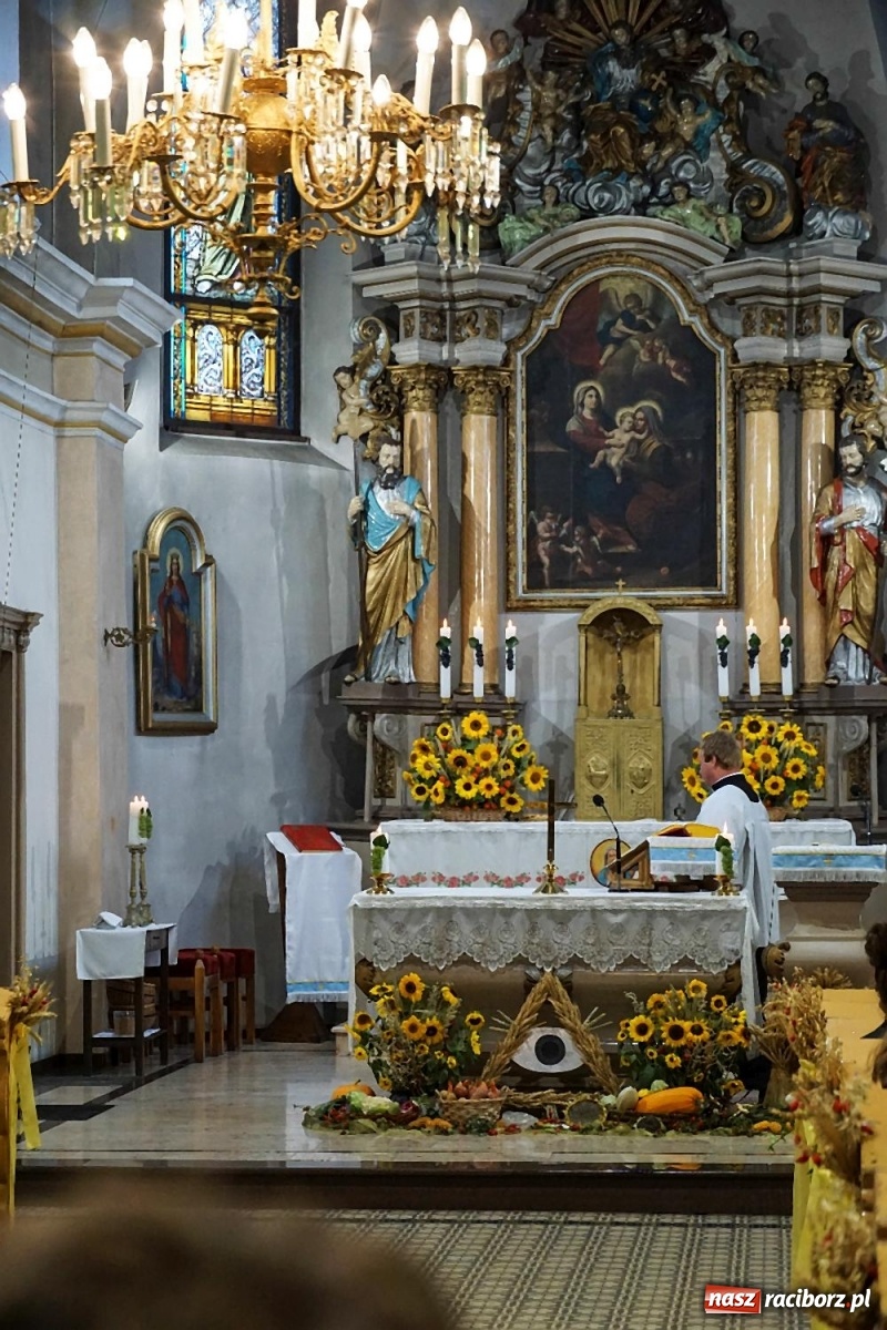 Zdjęcie w galerii na portalu naszraciborz.pl: Deszczowe dożynki w Gamowie [FOTO i WIDEO]  wiadomości z regionu