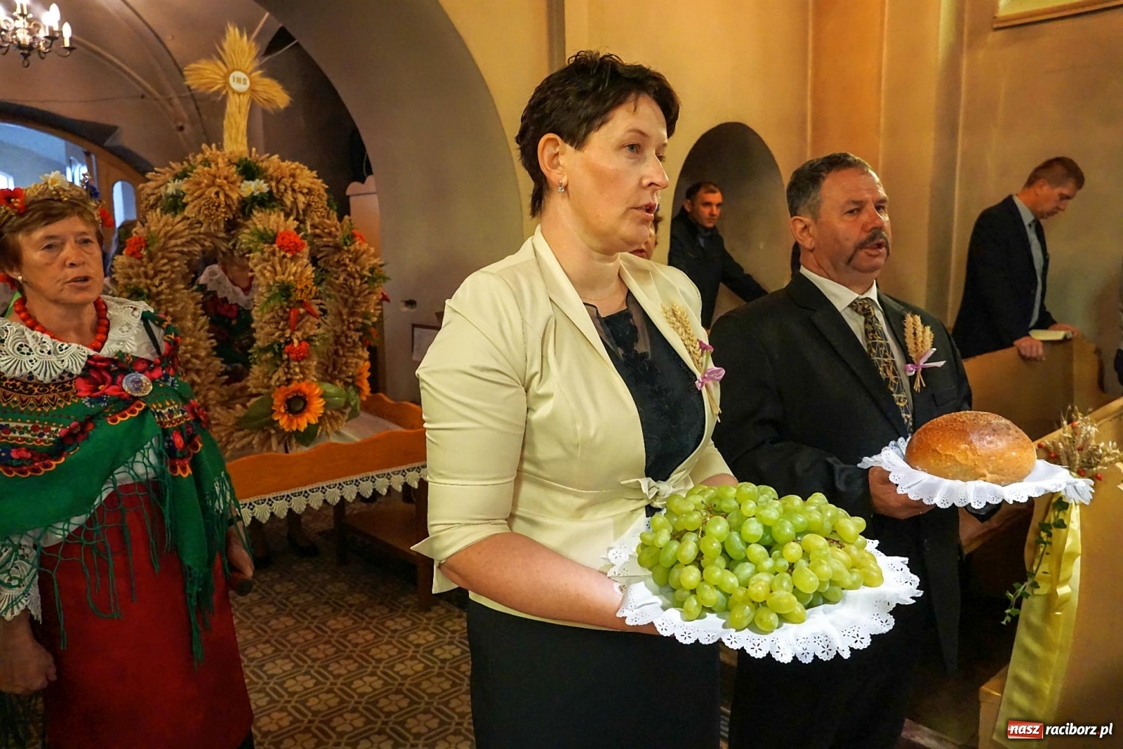 Zdjęcie w galerii na portalu naszraciborz.pl: Deszczowe dożynki w Gamowie [FOTO i WIDEO]  wiadomości z regionu