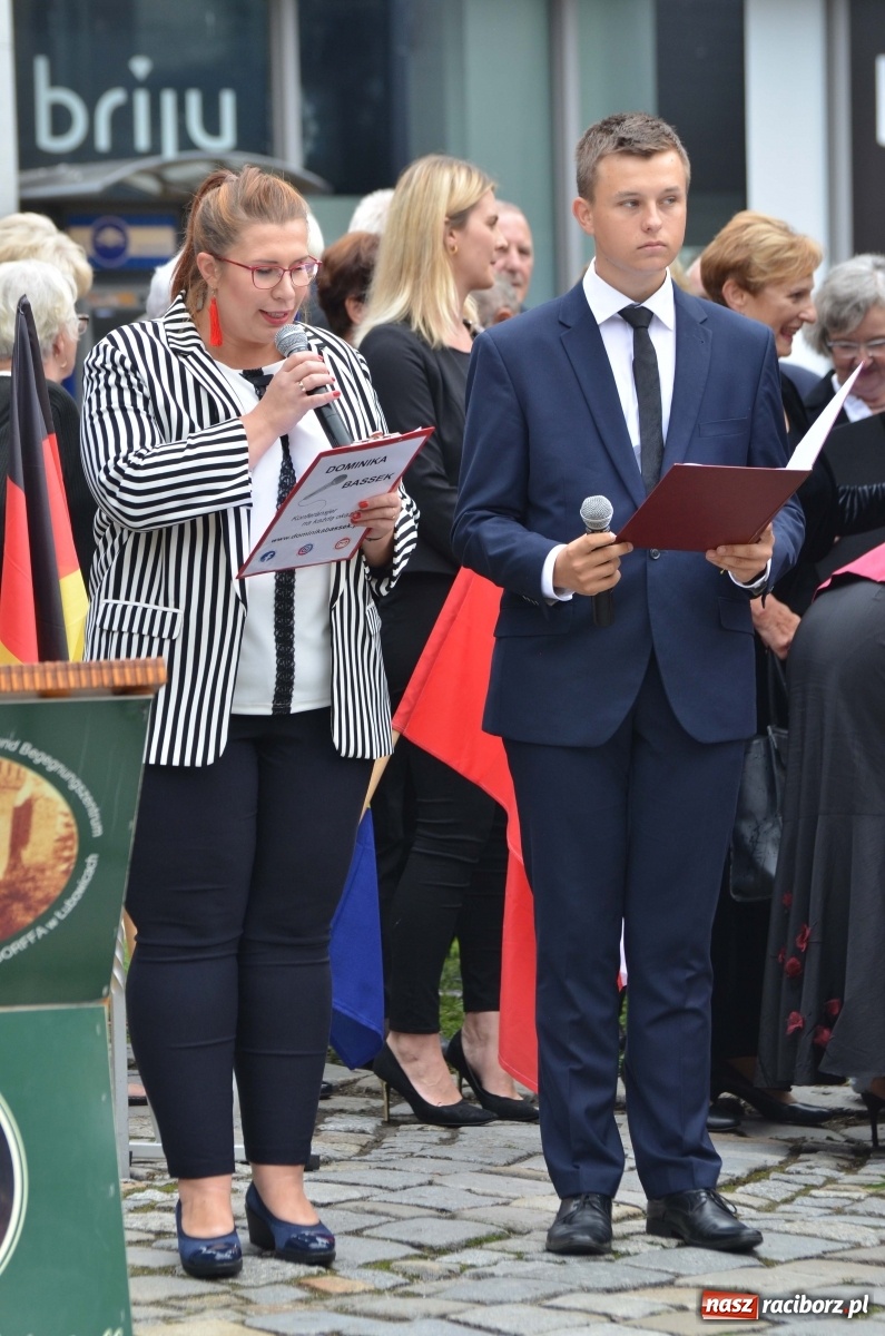 Zdjęcie w galerii na portalu naszraciborz.pl: W Raciborzu świętowano 25. rocznicę odsłonięcia pomnika Eichendorffa [FOTO i WIDEO]  wiadomości z regionu