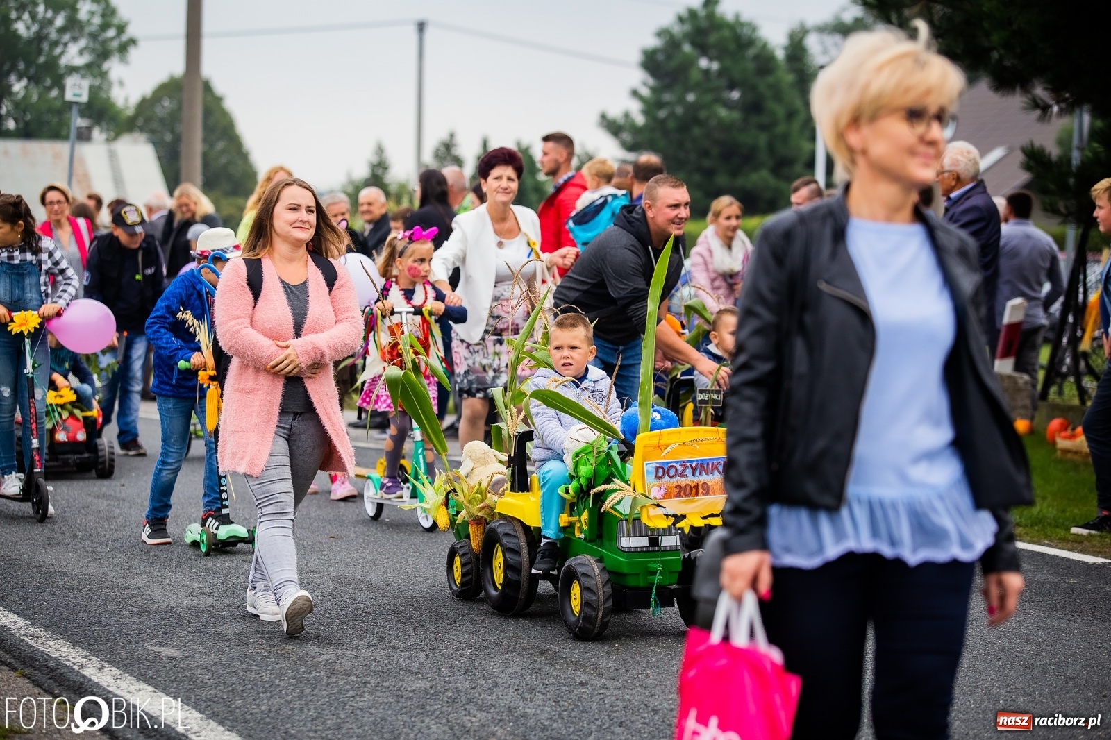 Zdjęcie w galerii na portalu naszraciborz.pl: Dożynki 2019. Gmina Krzyżanowice bawiła się w Rudyszwałdzie [FOTO i WIDEO] wiadomości z regionu
