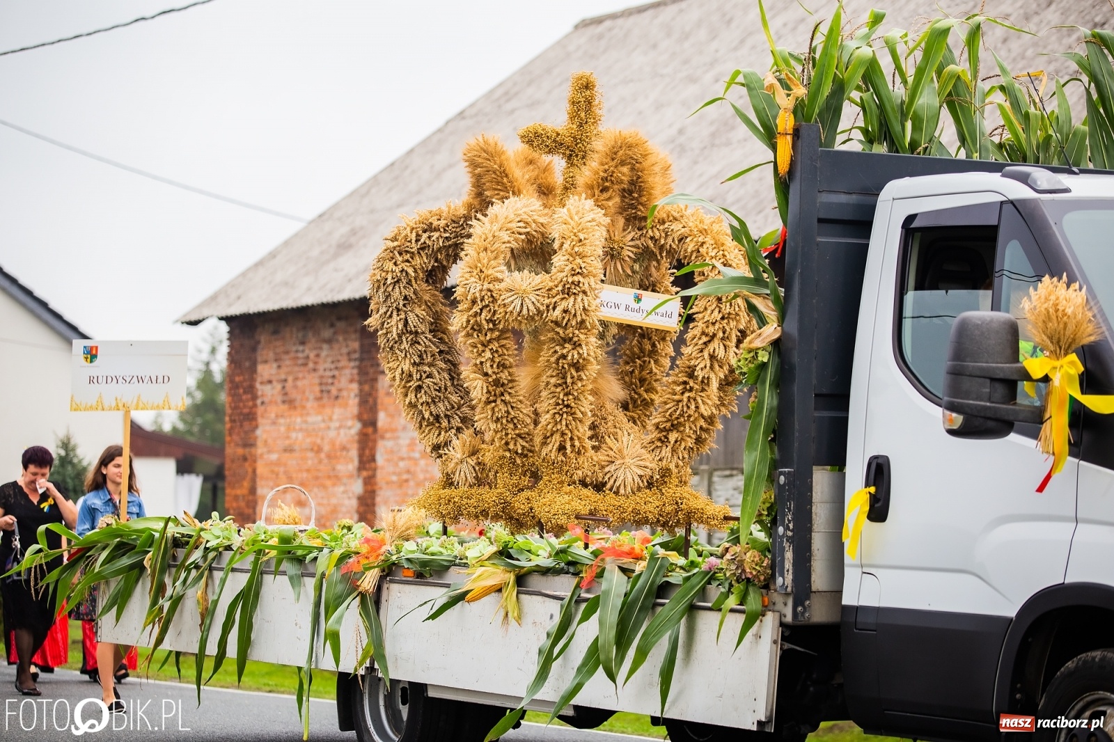 Zdjęcie w galerii na portalu naszraciborz.pl: Dożynki 2019. Gmina Krzyżanowice bawiła się w Rudyszwałdzie [FOTO i WIDEO] wiadomości z regionu