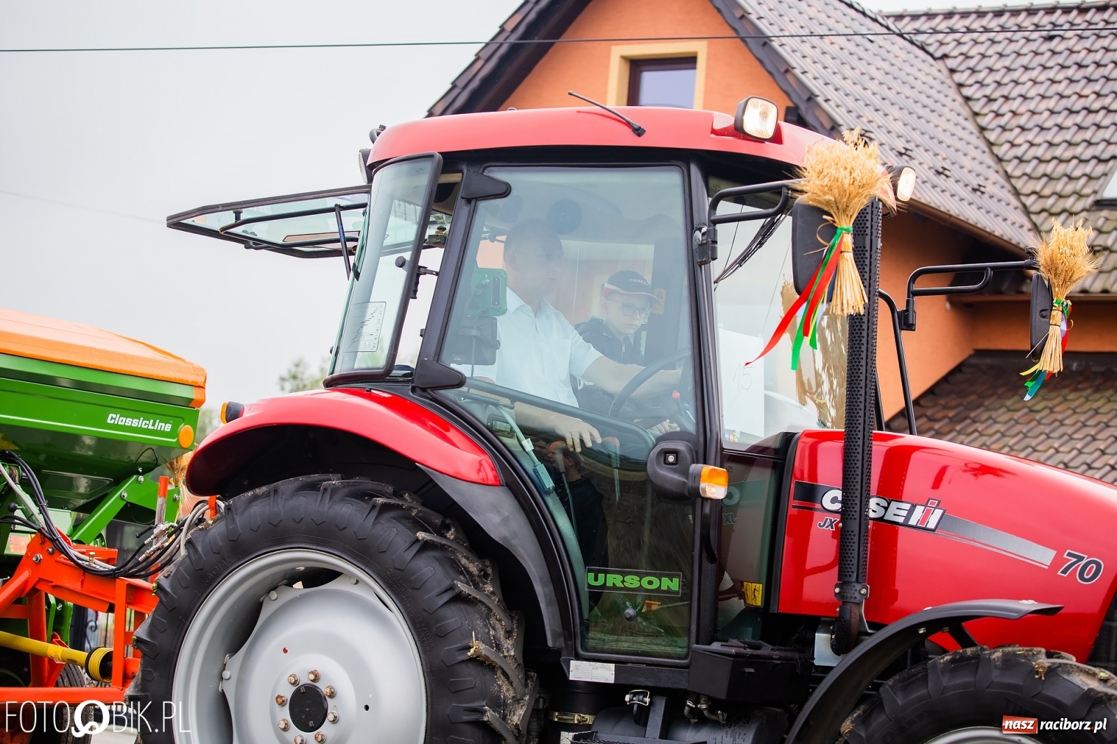 Zdjęcie w galerii na portalu naszraciborz.pl: Dożynki 2019. Gmina Krzyżanowice bawiła się w Rudyszwałdzie [FOTO i WIDEO] wiadomości z regionu