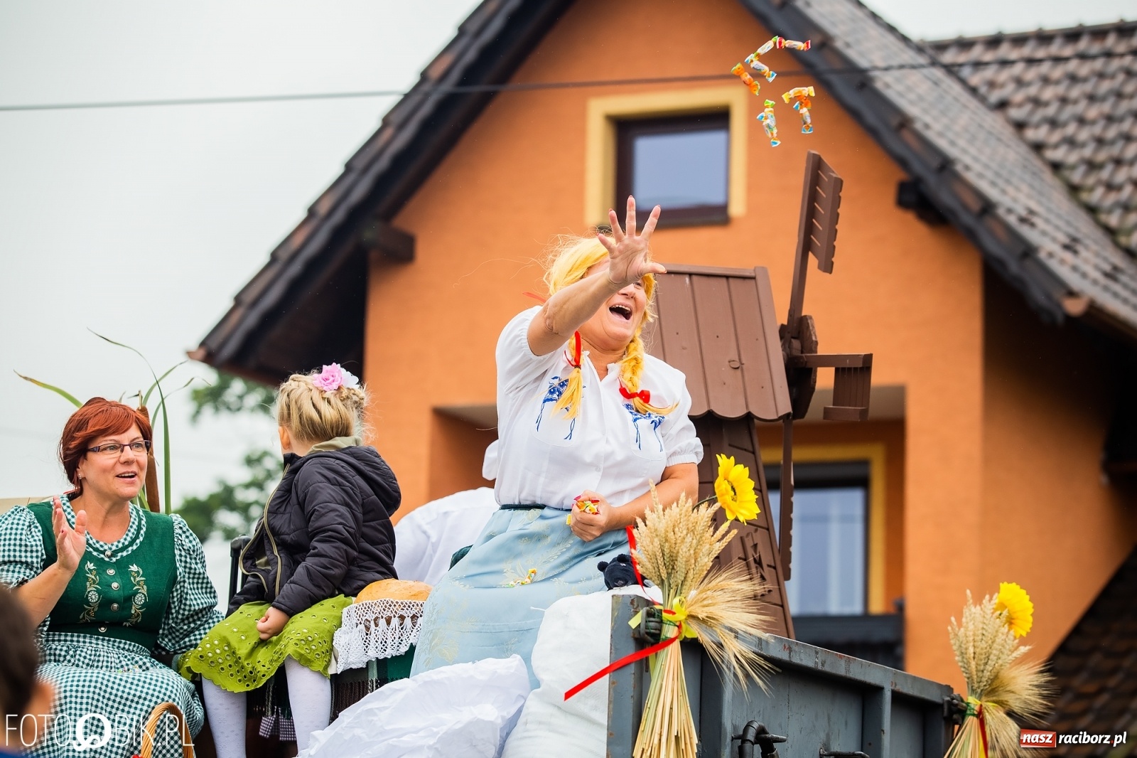 Zdjęcie w galerii na portalu naszraciborz.pl: Dożynki 2019. Gmina Krzyżanowice bawiła się w Rudyszwałdzie [FOTO i WIDEO] wiadomości z regionu