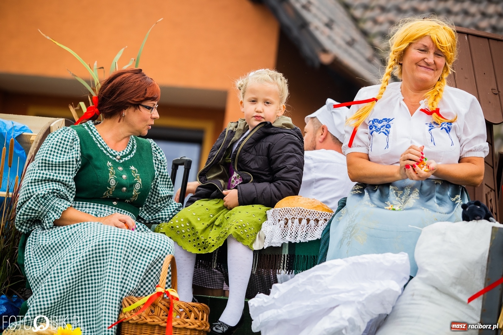 Zdjęcie w galerii na portalu naszraciborz.pl: Dożynki 2019. Gmina Krzyżanowice bawiła się w Rudyszwałdzie [FOTO i WIDEO] wiadomości z regionu