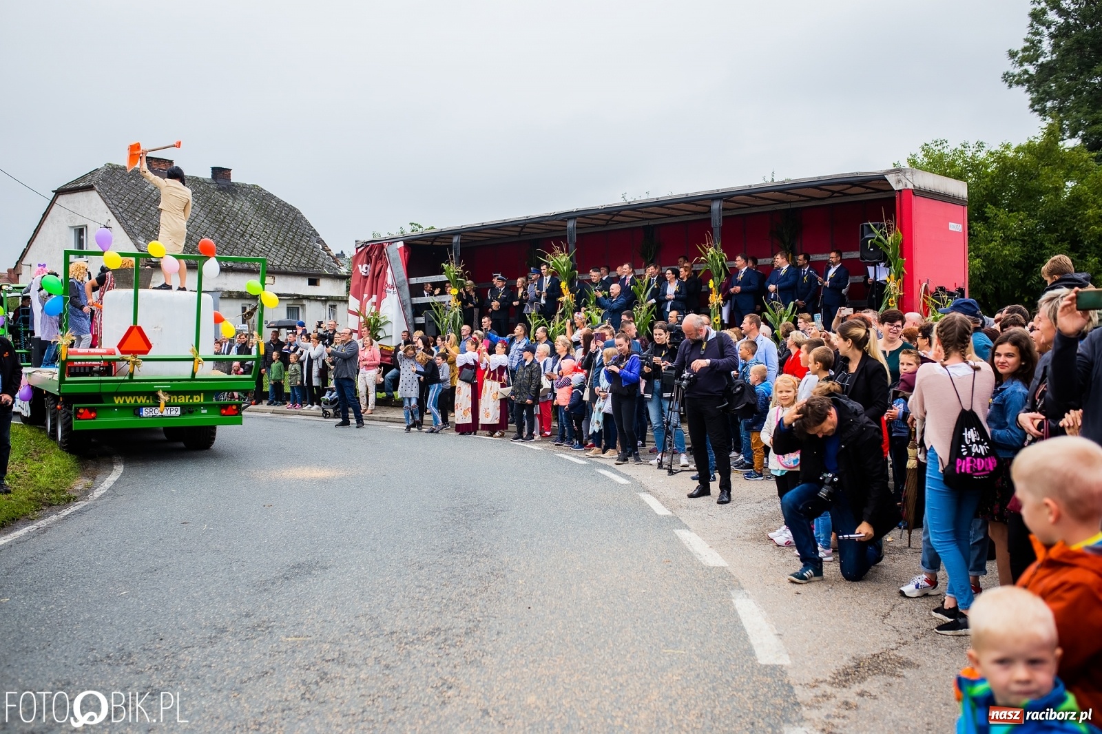 Zdjęcie w galerii na portalu naszraciborz.pl: Dożynki 2019. Gmina Krzyżanowice bawiła się w Rudyszwałdzie [FOTO i WIDEO] wiadomości z regionu