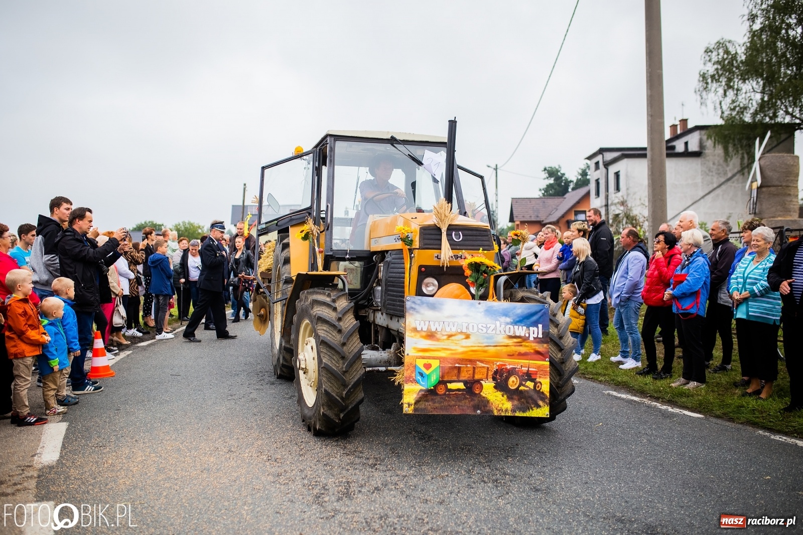 Zdjęcie w galerii na portalu naszraciborz.pl: Dożynki 2019. Gmina Krzyżanowice bawiła się w Rudyszwałdzie [FOTO i WIDEO] wiadomości z regionu