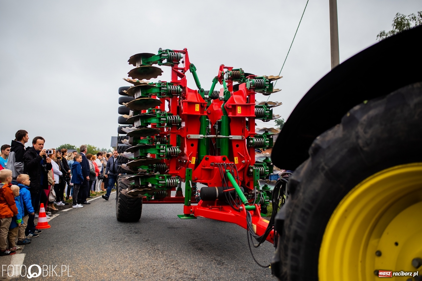 Zdjęcie w galerii na portalu naszraciborz.pl: Dożynki 2019. Gmina Krzyżanowice bawiła się w Rudyszwałdzie [FOTO i WIDEO] wiadomości z regionu