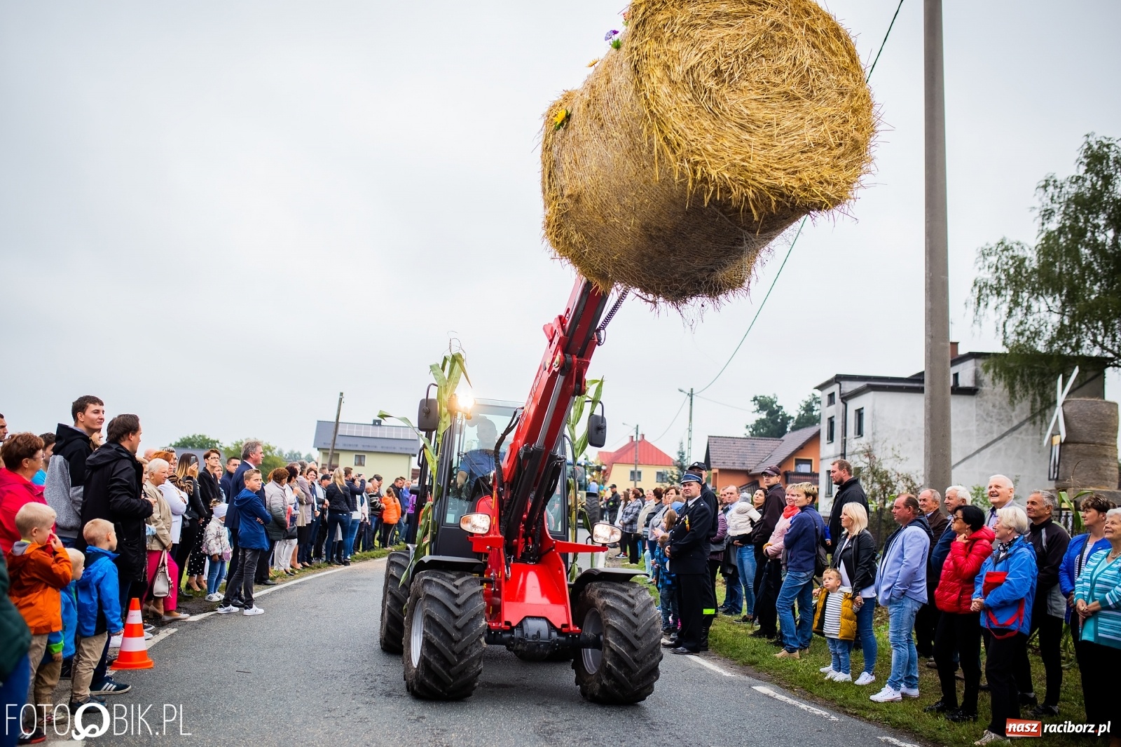 Zdjęcie w galerii na portalu naszraciborz.pl: Dożynki 2019. Gmina Krzyżanowice bawiła się w Rudyszwałdzie [FOTO i WIDEO] wiadomości z regionu