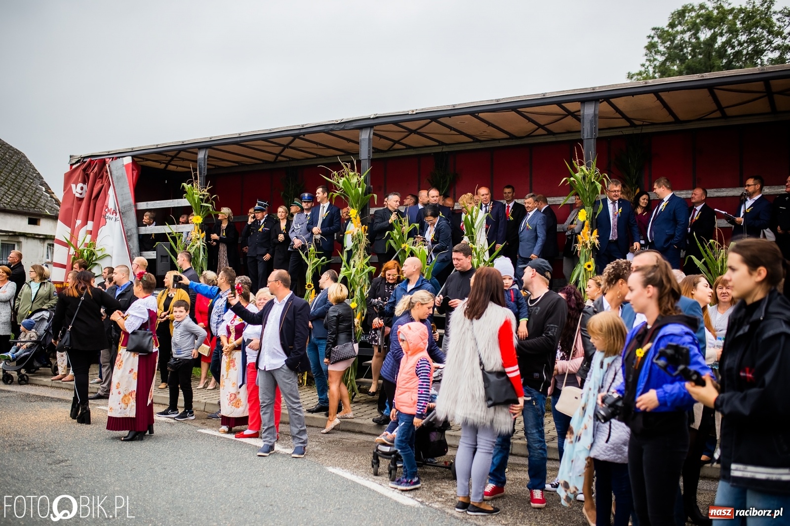 Zdjęcie w galerii na portalu naszraciborz.pl: Dożynki 2019. Gmina Krzyżanowice bawiła się w Rudyszwałdzie [FOTO i WIDEO] wiadomości z regionu