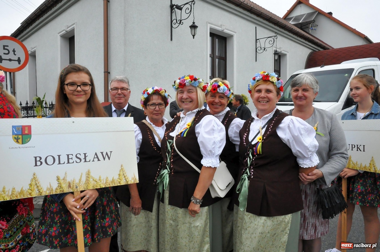 Zdjęcie w galerii na portalu naszraciborz.pl: Dożynki 2019. Gmina Krzyżanowice bawiła się w Rudyszwałdzie [FOTO i WIDEO] wiadomości z regionu
