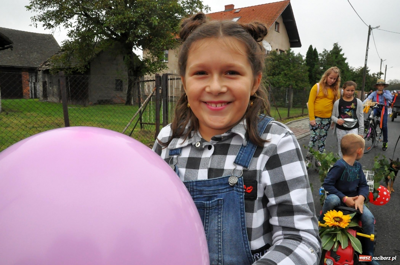 Zdjęcie w galerii na portalu naszraciborz.pl: Dożynki 2019. Gmina Krzyżanowice bawiła się w Rudyszwałdzie [FOTO i WIDEO] wiadomości z regionu