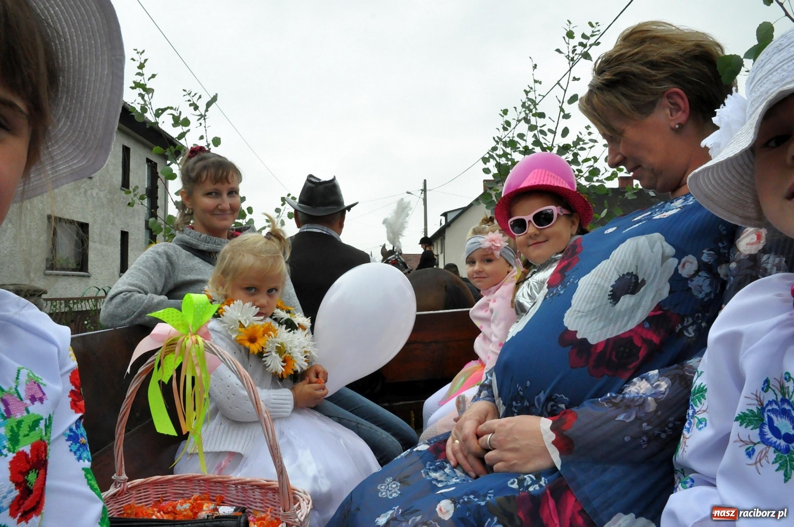 Zdjęcie w galerii na portalu naszraciborz.pl: Dożynki 2019. Gmina Krzyżanowice bawiła się w Rudyszwałdzie [FOTO i WIDEO] wiadomości z regionu