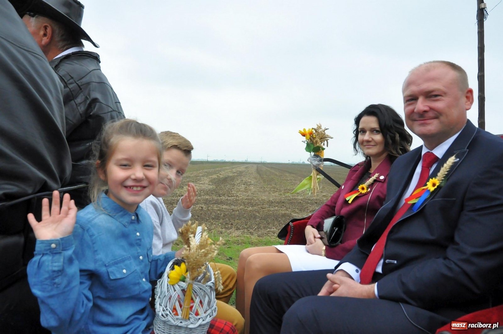Zdjęcie w galerii na portalu naszraciborz.pl: Dożynki 2019. Gmina Krzyżanowice bawiła się w Rudyszwałdzie [FOTO i WIDEO] wiadomości z regionu