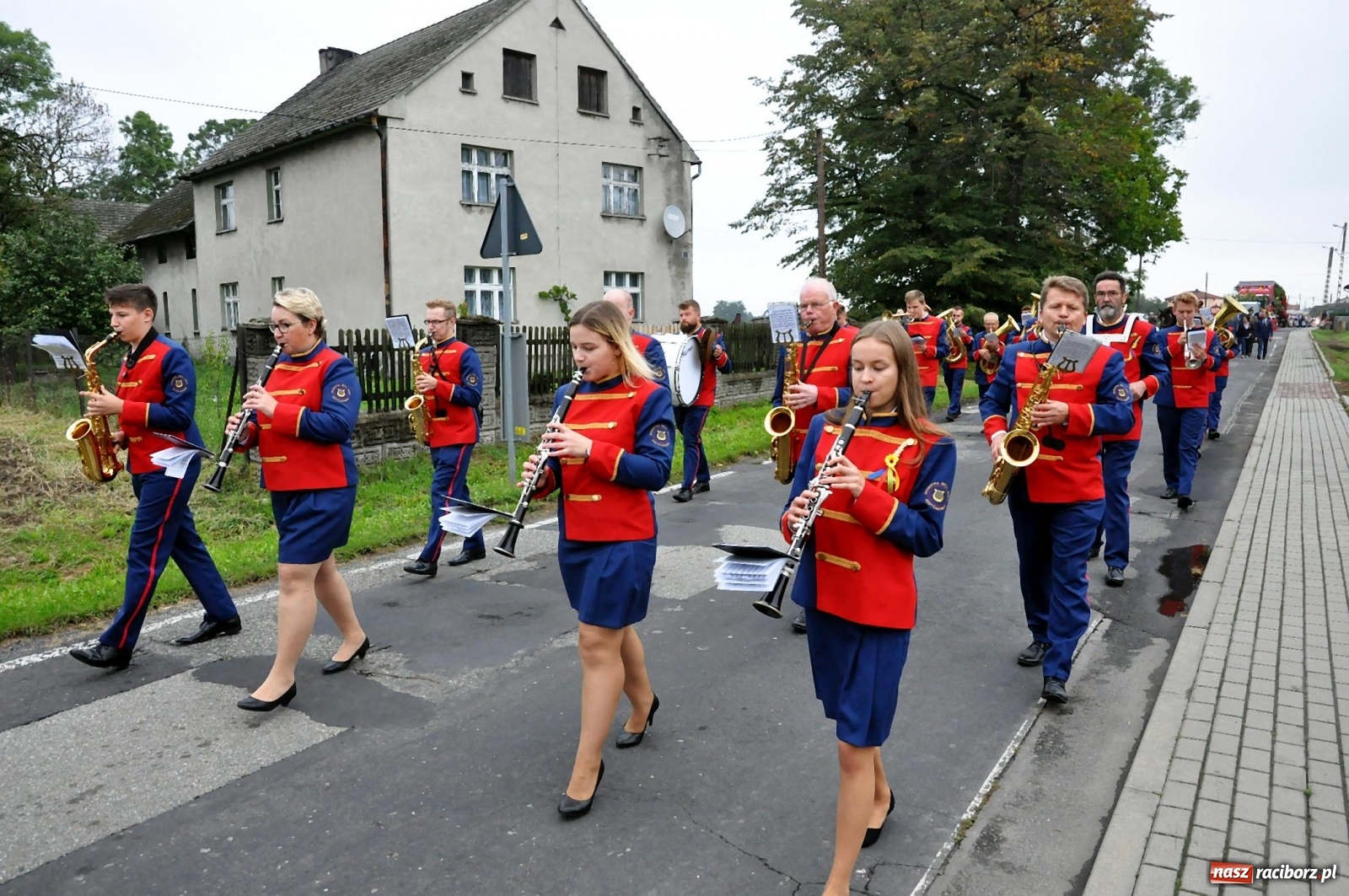 Zdjęcie w galerii na portalu naszraciborz.pl: Dożynki 2019. Gmina Krzyżanowice bawiła się w Rudyszwałdzie [FOTO i WIDEO] wiadomości z regionu